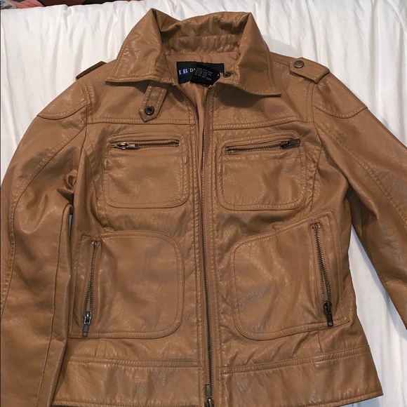 Jacket - Picture 2 of 3